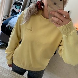 Brandy Melville Honey Crewneck 🍯